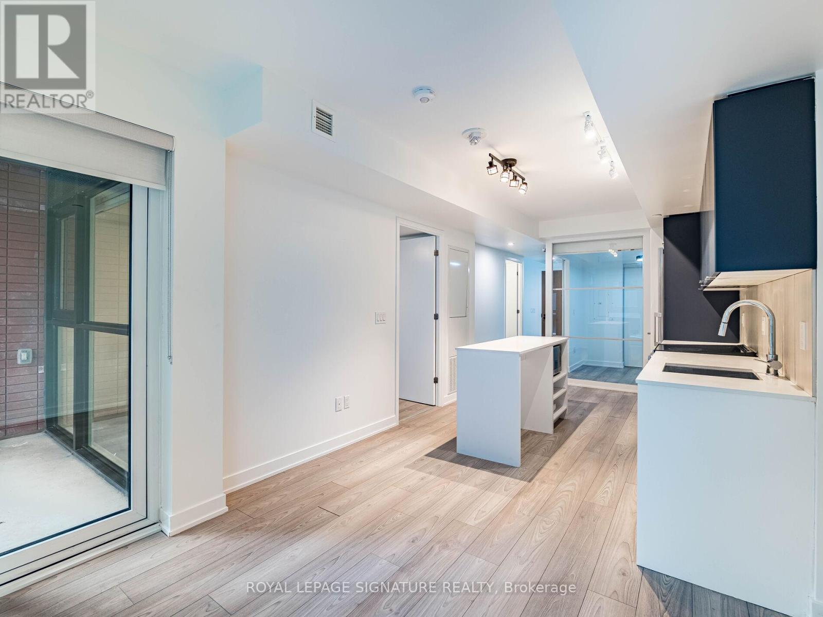 525 - 8 Tippett Road, Toronto, Ontario  M3H 0E7 - Photo 18 - C12769744