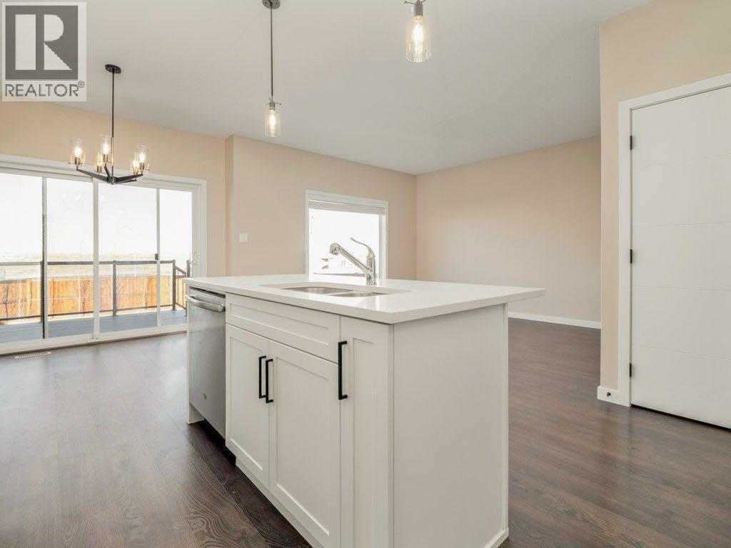 947 41 Avenue N, Lethbridge, Alberta  T1H 7G9 - Photo 13 - A2270387