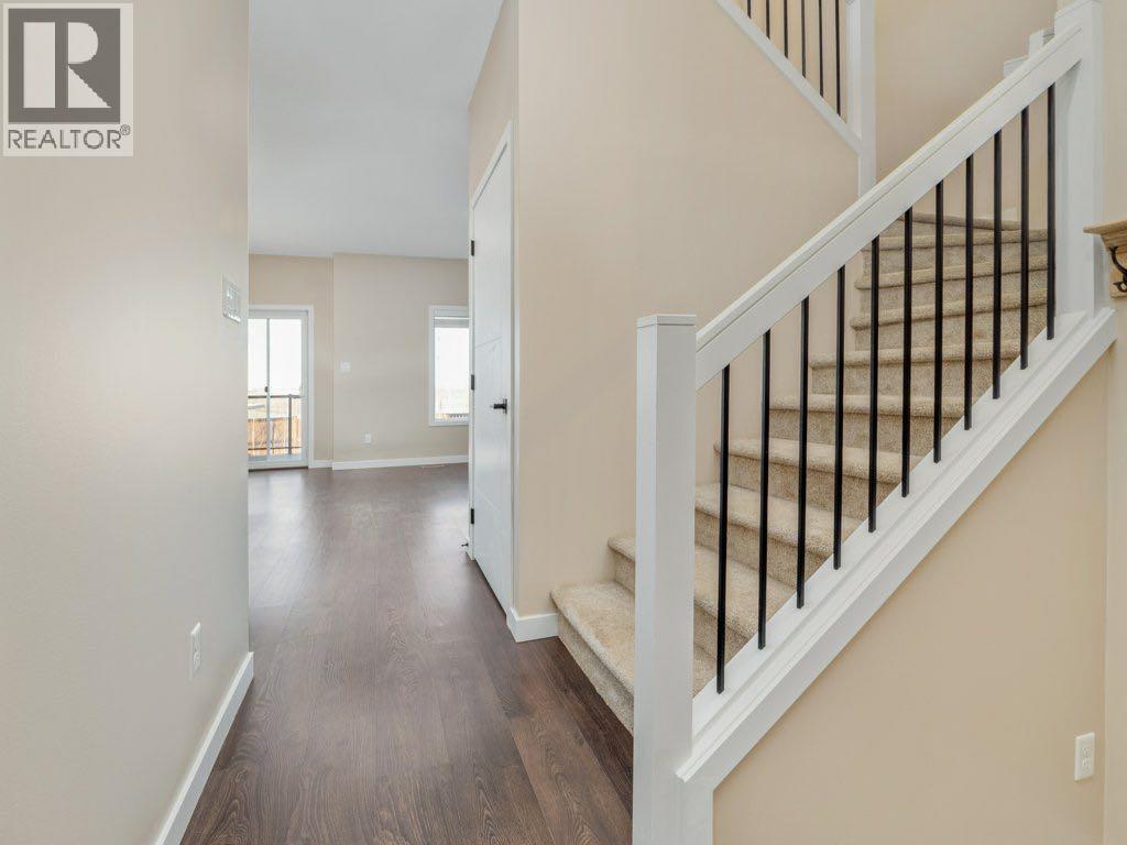 947 41 Avenue N, Lethbridge, Alberta  T1H 7G9 - Photo 8 - A2270387