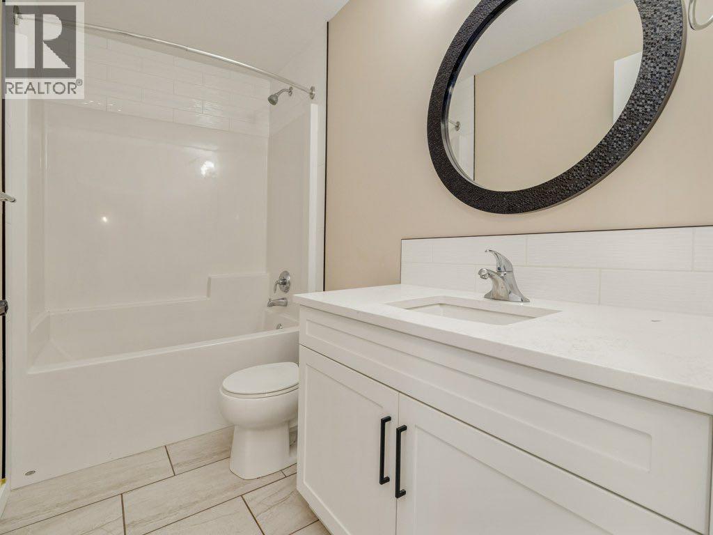 947 41 Avenue N, Lethbridge, Alberta  T1H 7G9 - Photo 32 - A2270387