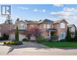 60 BRENDA CRESCENT, Toronto, Ontario