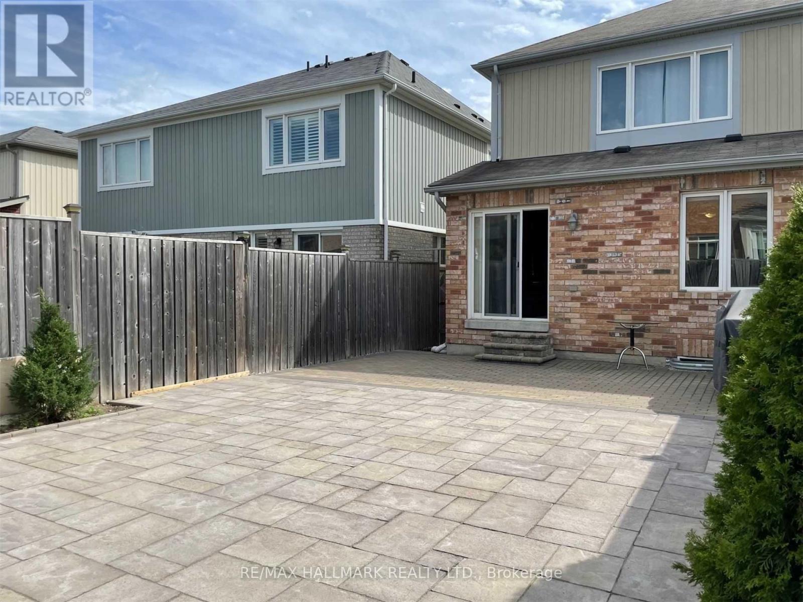 52 Acorn Lane, Bradford West Gwillimbury, Ontario  L3Z 0H6 - Photo 33 - N12760478