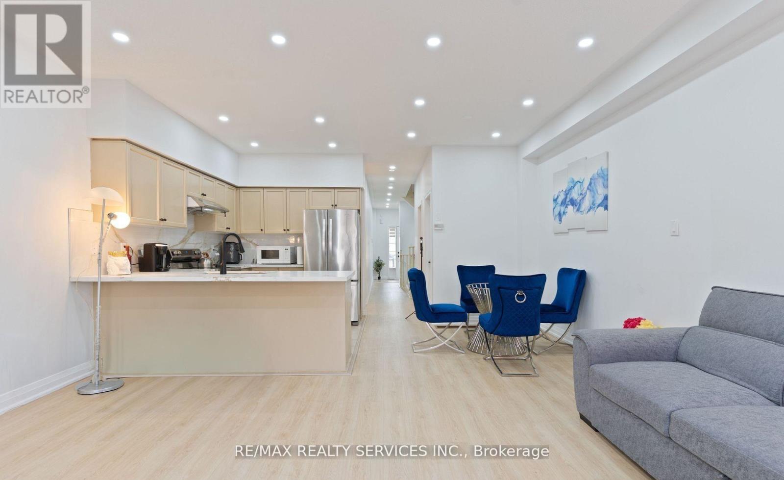 107 Frenchpark Circle, Brampton (Credit Valley), Ontario  L6X 0Y5 - Photo 10 - W12769720