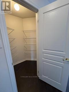 Upper - 4375 Trail Blazer Way, Mississauga, Ontario  L5R 0C5 - Photo 12 - W12769740