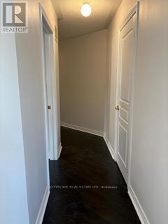 Upper - 4375 Trail Blazer Way, Mississauga, Ontario  L5R 0C5 - Photo 2 - W12769740