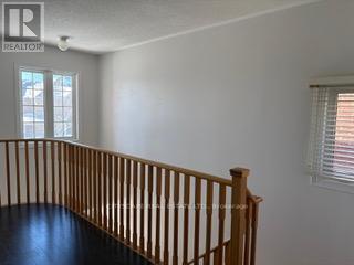 Upper - 4375 Trail Blazer Way, Mississauga, Ontario  L5R 0C5 - Photo 5 - W12769740