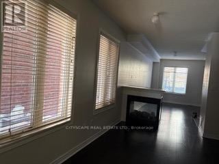 Upper - 4375 Trail Blazer Way, Mississauga, Ontario  L5R 0C5 - Photo 6 - W12769740