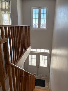 Upper - 4375 Trail Blazer Way, Mississauga, Ontario  L5R 0C5 - Photo 7 - W12769740