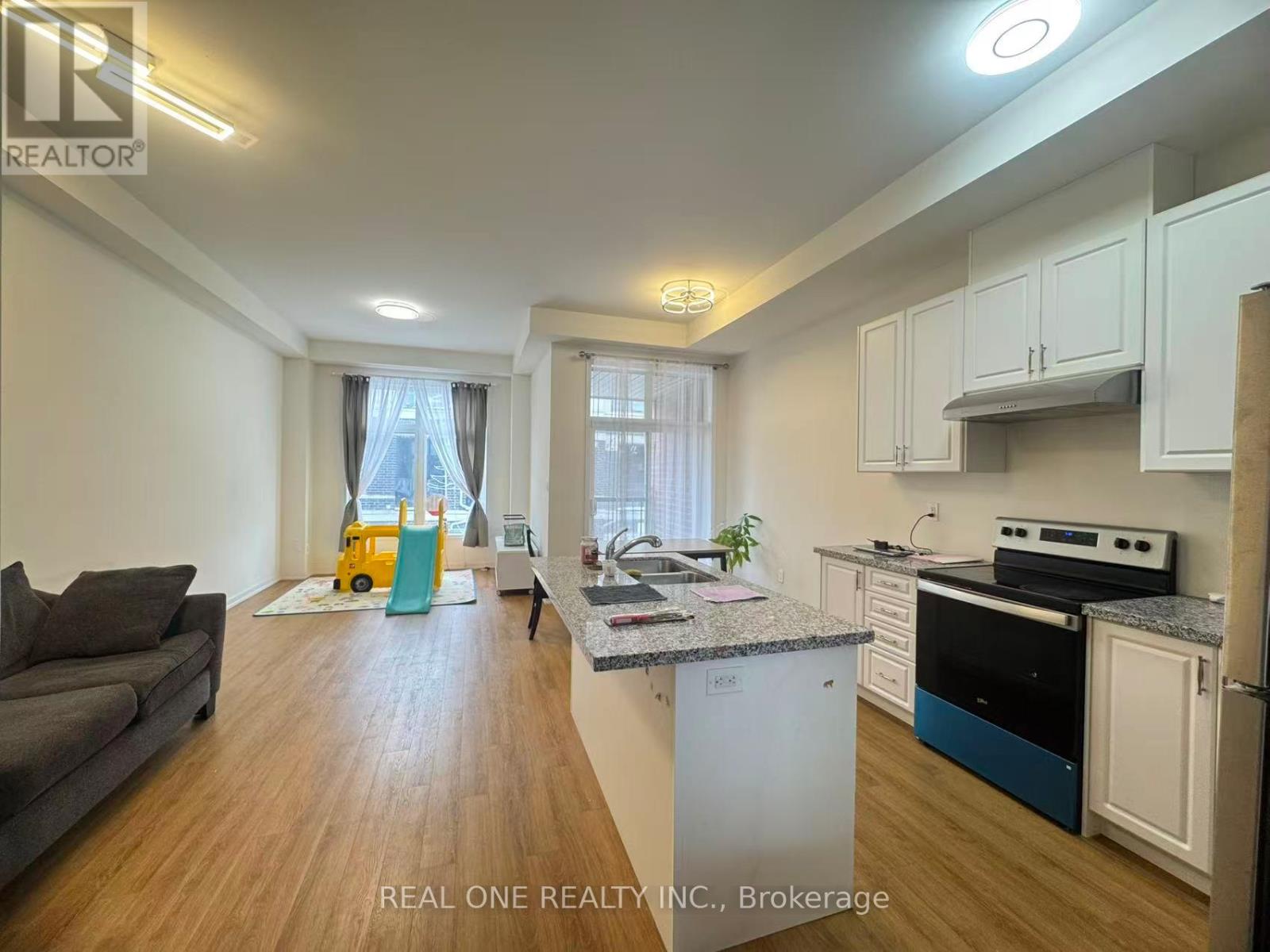 22 Andalusia Lane, Markham, Ontario  L6E 0V3 - Photo 2 - N12769548