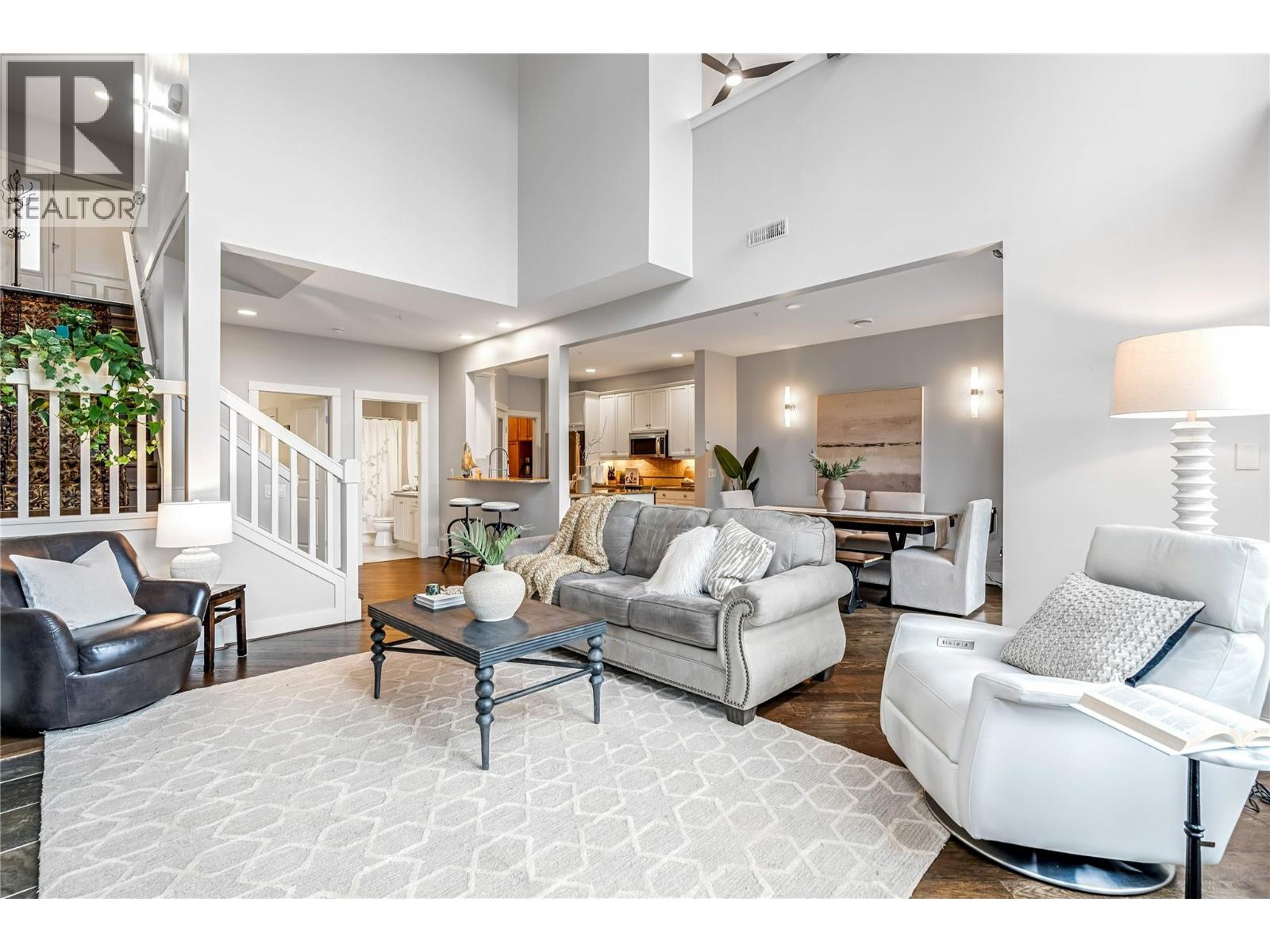 420 Niblick Court, Vernon, British Columbia  V1H 1V6 - Photo 8 - 10375151