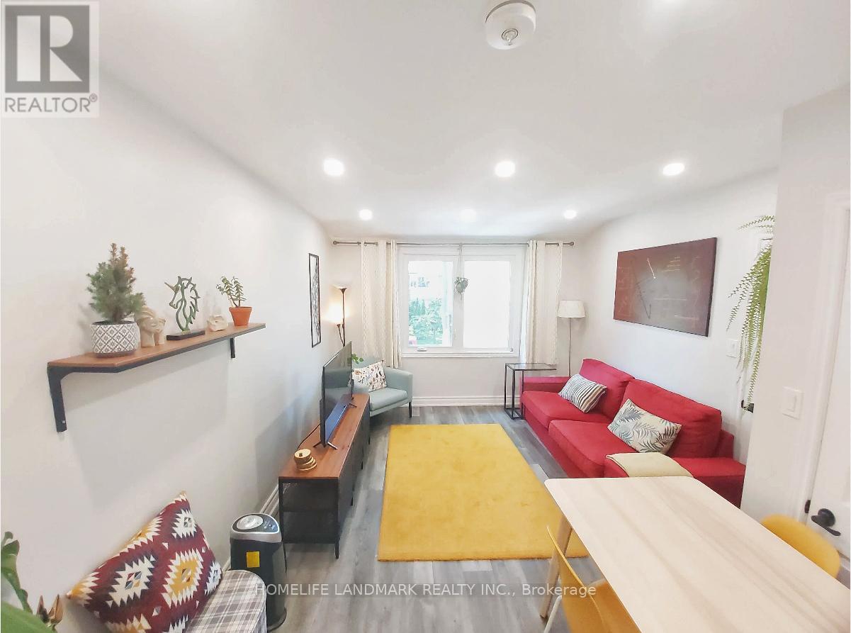 Upper - 43 Enderby Road, Toronto, Ontario  M4E 2S4 - Photo 2 - E12764050