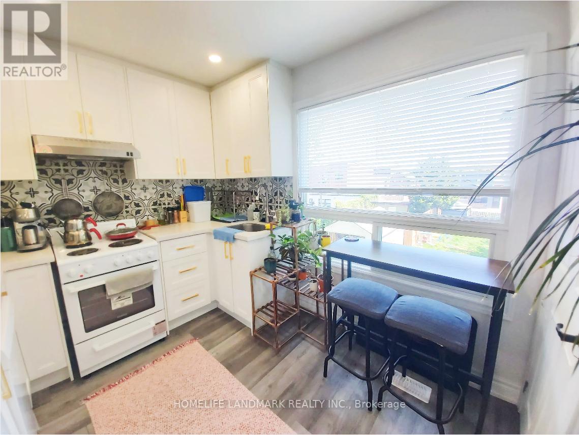 Upper - 43 Enderby Road, Toronto, Ontario  M4E 2S4 - Photo 5 - E12764050