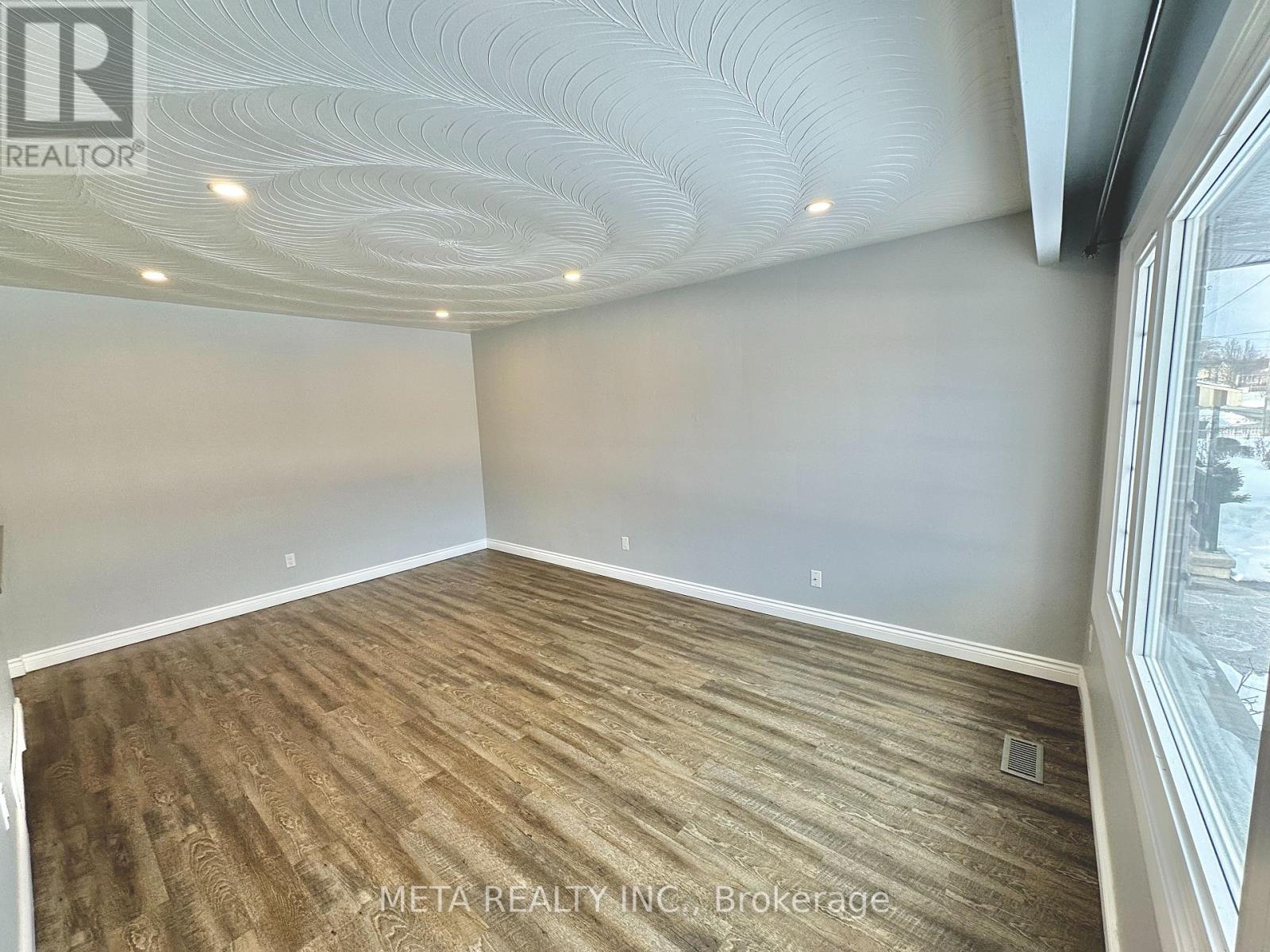 1398 Lakefield Street, Oshawa (Lakeview), Ontario  L1J 3Y9 - Photo 10 - E12769782