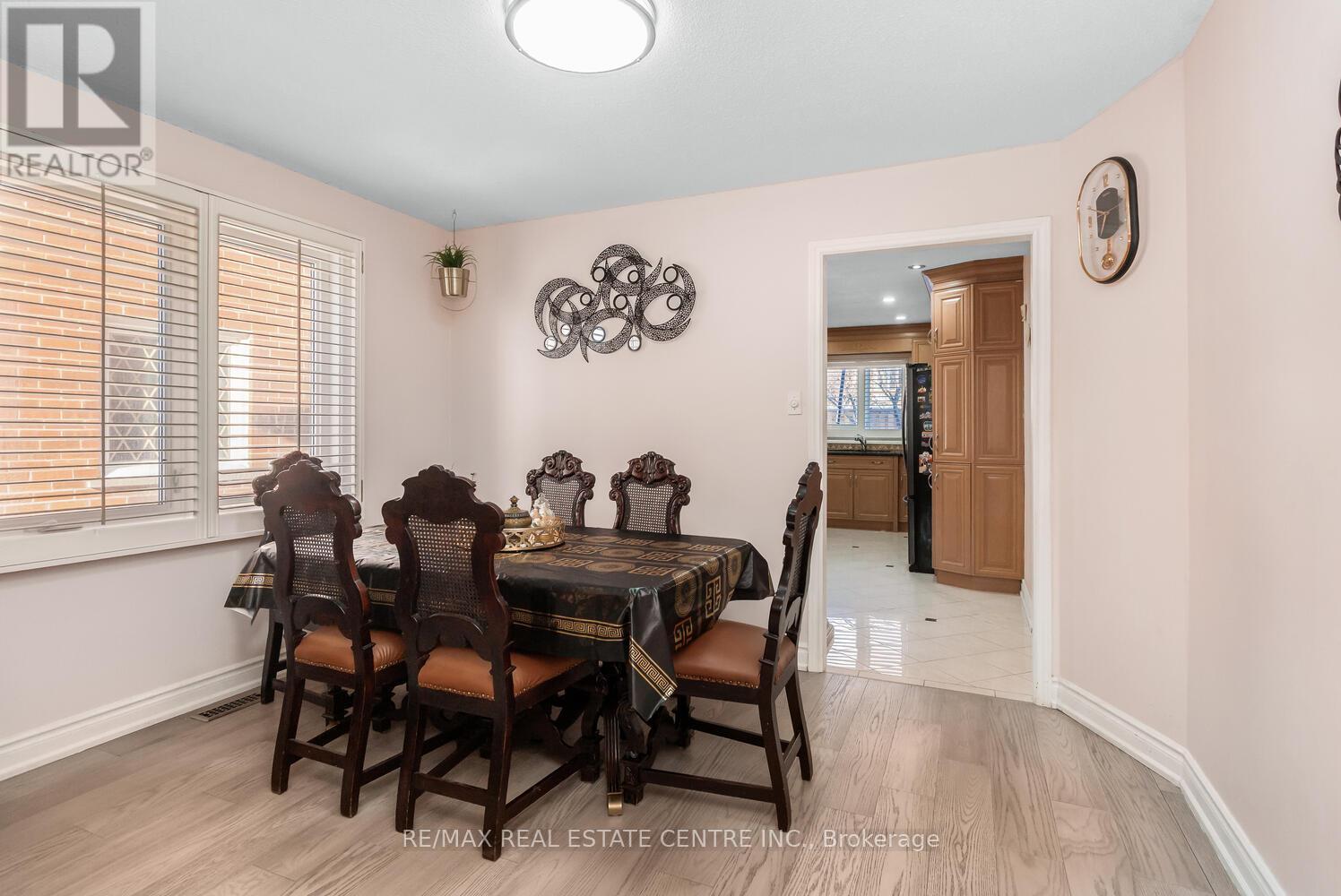 41 Presidential Street, Vaughan, Ontario  L4L 5H2 - Photo 10 - N12769764