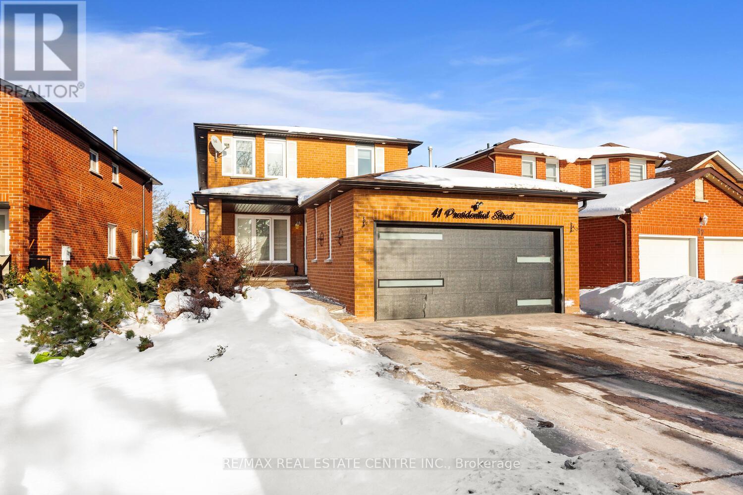 41 Presidential Street, Vaughan, Ontario  L4L 5H2 - Photo 3 - N12769764