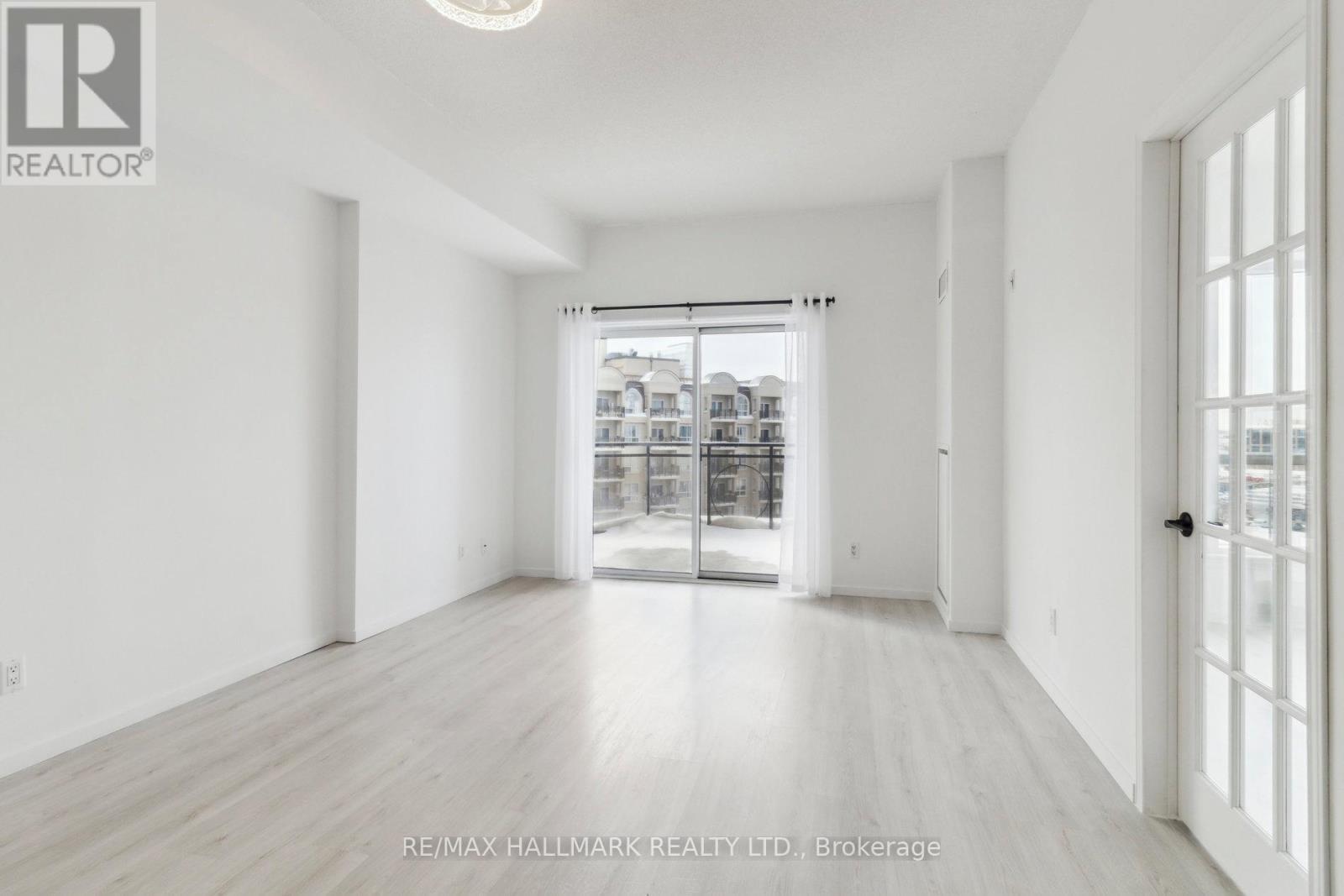 713 - 2 Maison Parc Court, Vaughan (Lakeview Estates), Ontario  L4J 9K4 - Photo 7 - N12769784