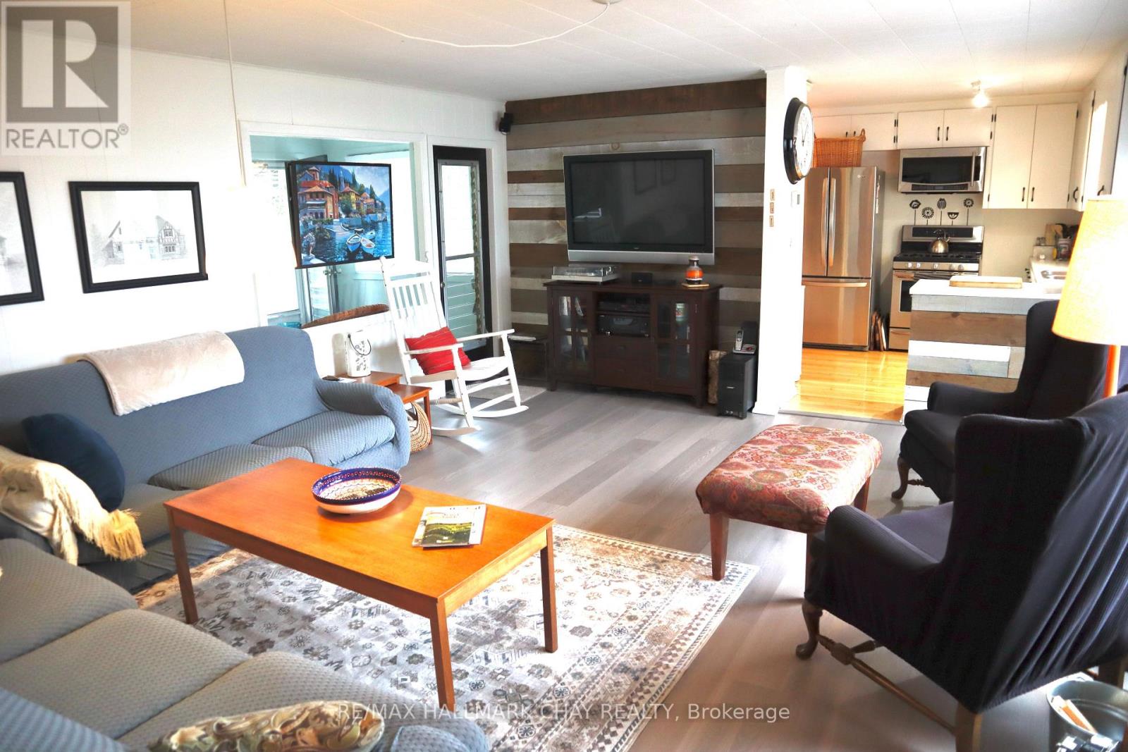 1125 Woodland Drive, Oro-Medonte, Ontario  L3V 6H1 - Photo 11 - S12769786