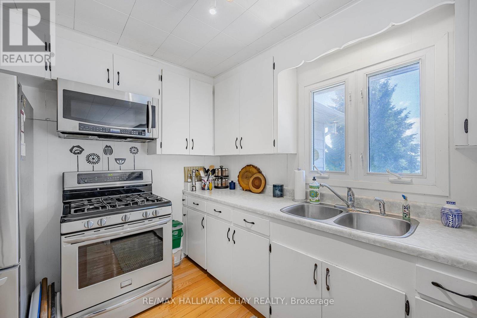 1125 Woodland Drive, Oro-Medonte, Ontario  L3V 6H1 - Photo 17 - S12769786