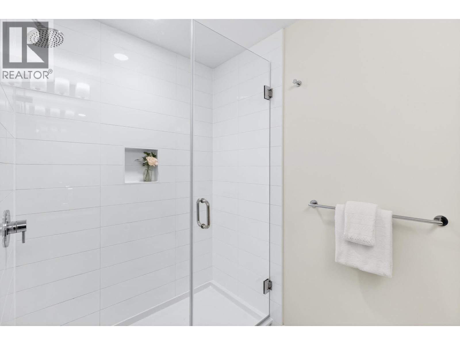 1706 530 Whiting Way, Coquitlam, British Columbia  V3J 0J4 - Photo 15 - R3075571