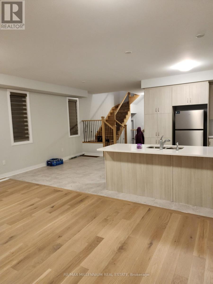 879 Douro Street, Stratford, Ontario  N5A 0E3 - Photo 8 - X12763842