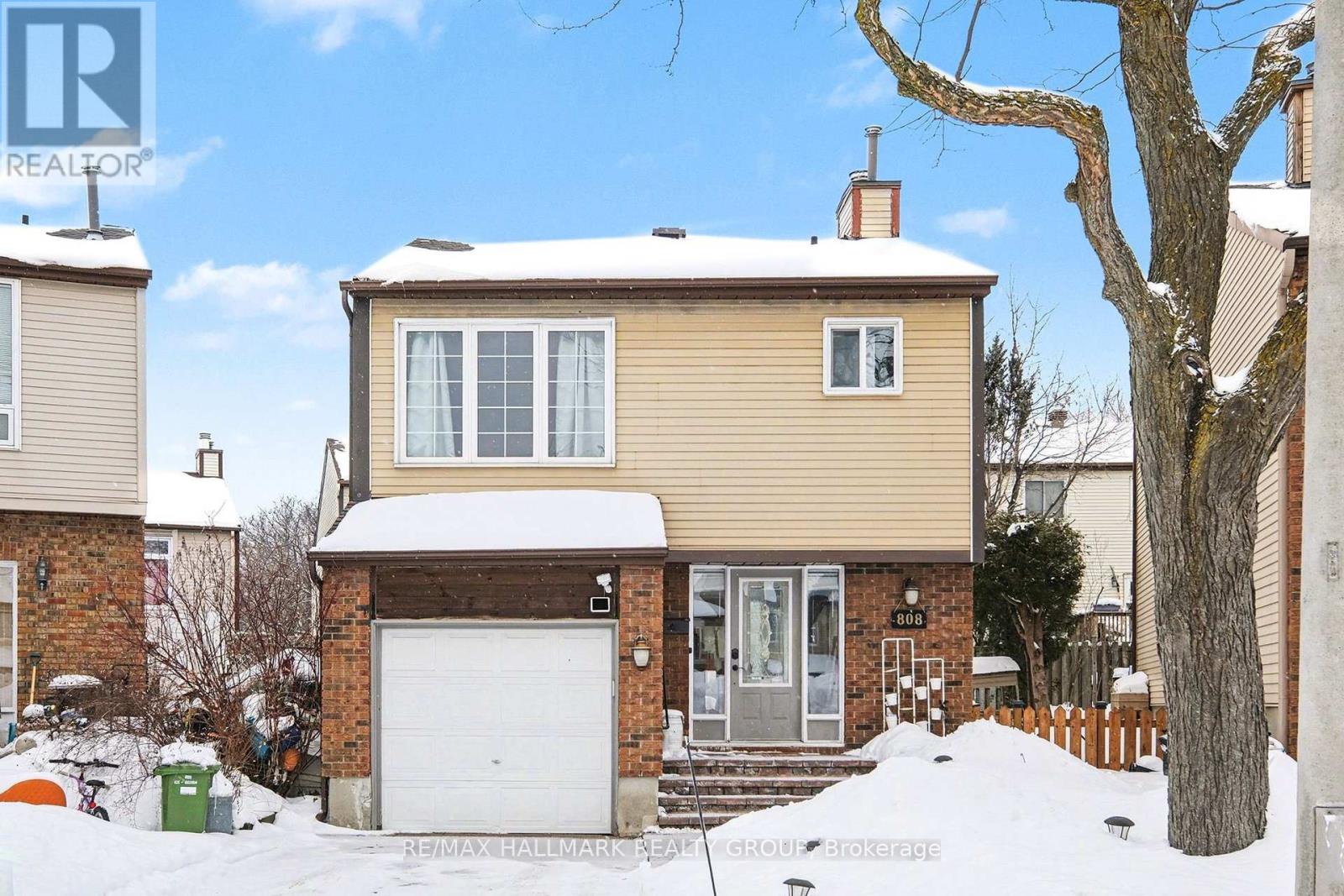 808 TORSA COURT, Ottawa, Ontario