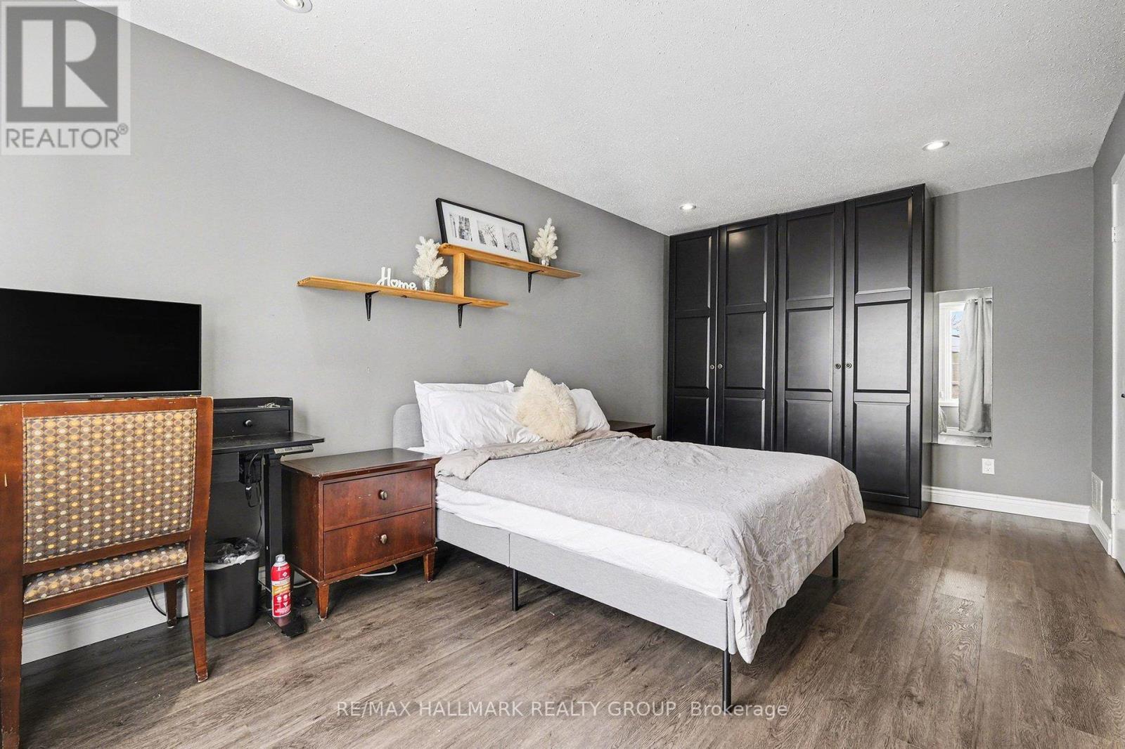 808 Torsa Court, Ottawa, Ontario  K2B 8P8 - Photo 10 - X12769800