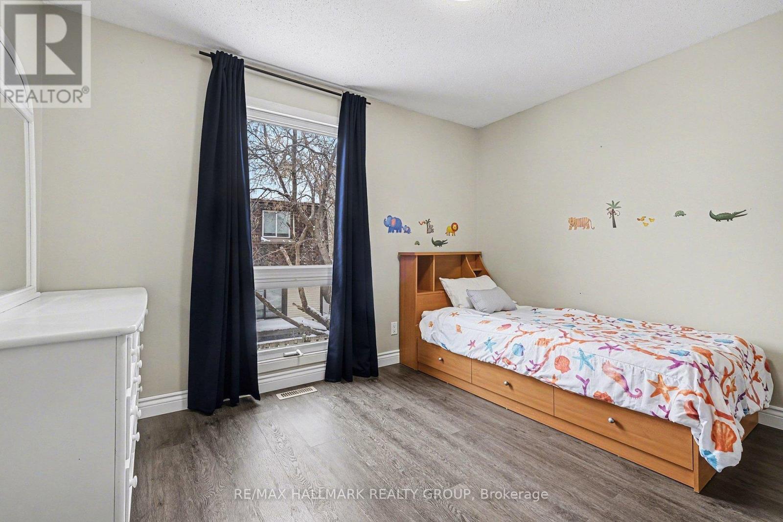 808 Torsa Court, Ottawa, Ontario  K2B 8P8 - Photo 14 - X12769800