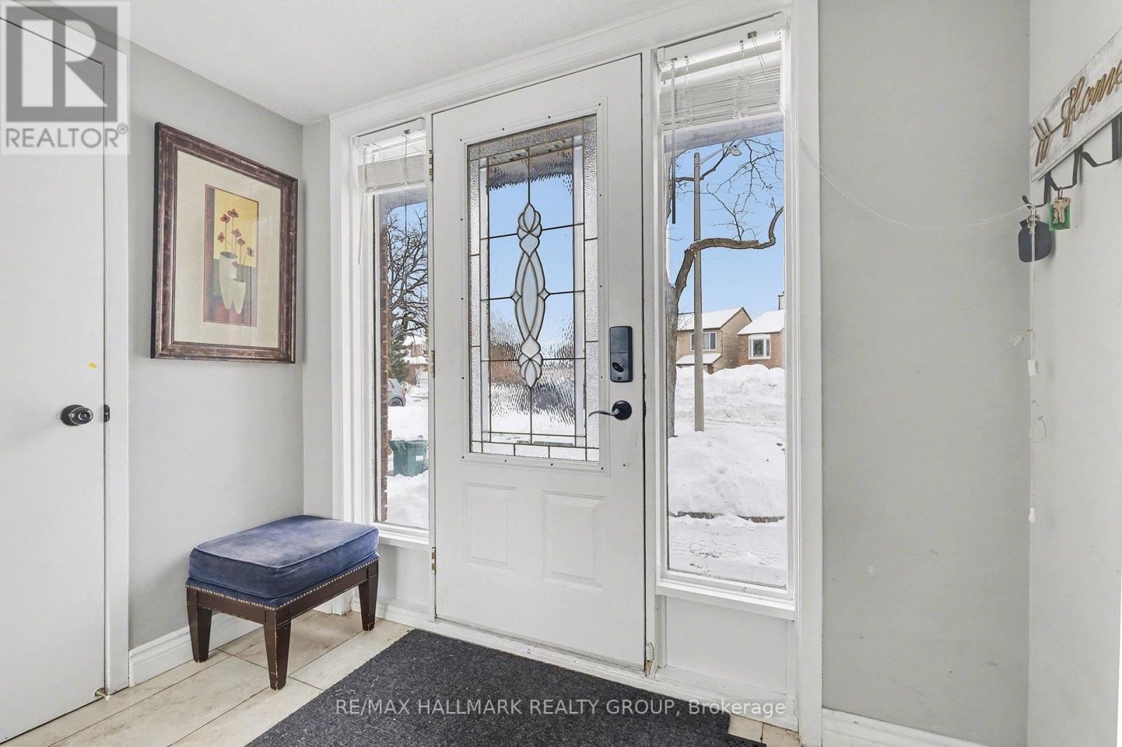 808 Torsa Court, Ottawa, Ontario  K2B 8P8 - Photo 2 - X12769800