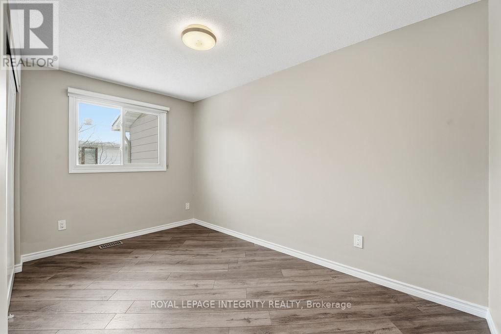 2039 St. Laurent Boulevard, Ottawa, Ontario  K1G 1A5 - Photo 11 - X12769804