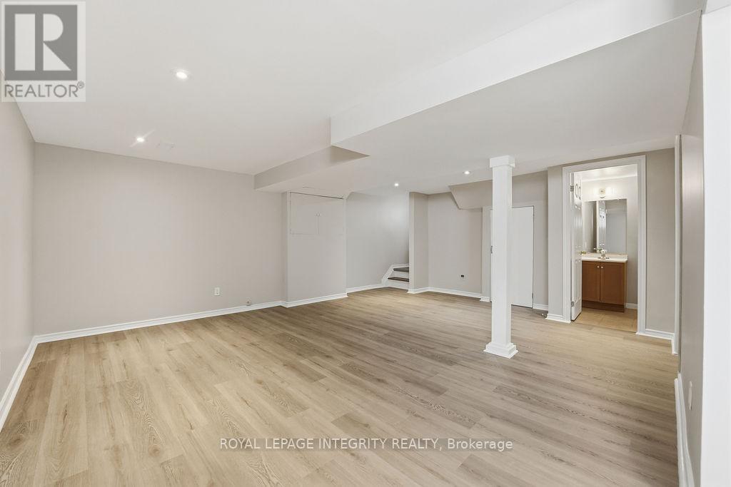 2039 St. Laurent Boulevard, Ottawa, Ontario  K1G 1A5 - Photo 19 - X12769804