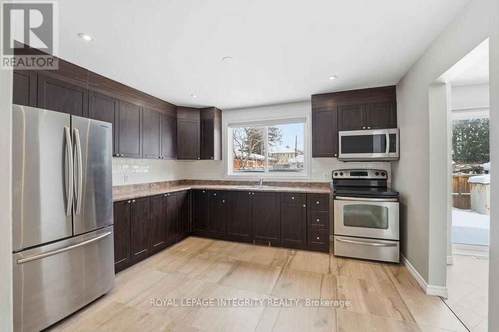 2039 St. Laurent Boulevard, Ottawa, Ontario  K1G 1A5 - Photo 7 - X12769804