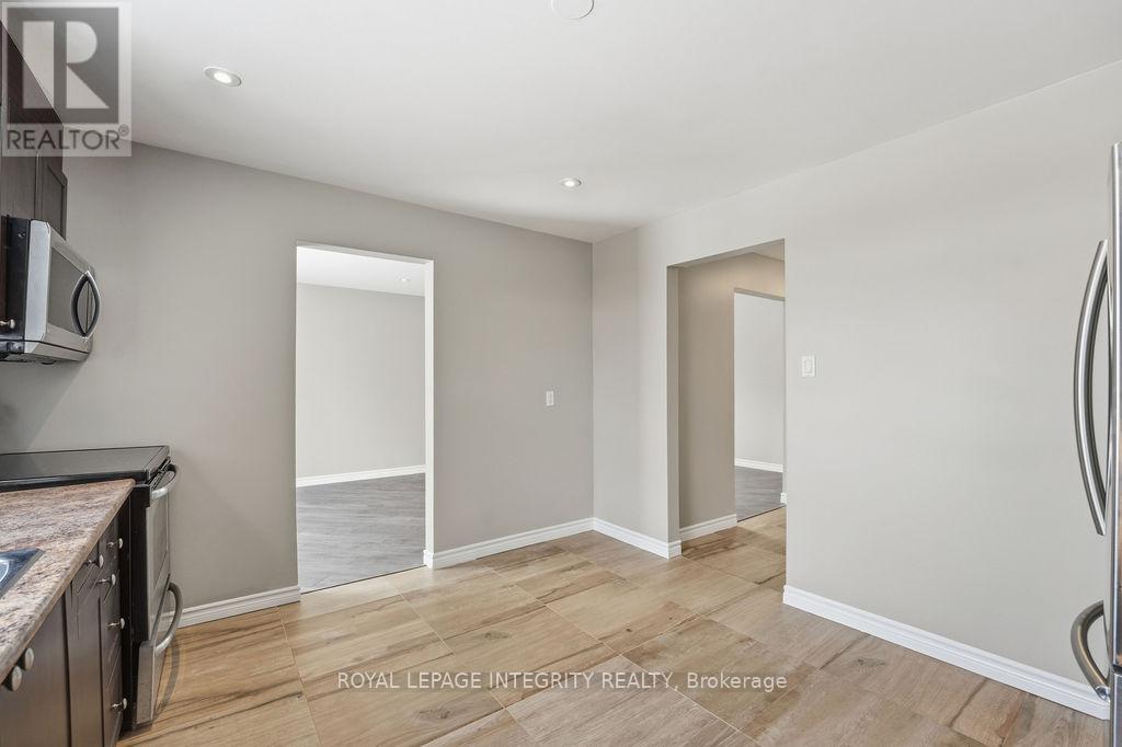 2039 St. Laurent Boulevard, Ottawa, Ontario  K1G 1A5 - Photo 8 - X12769804