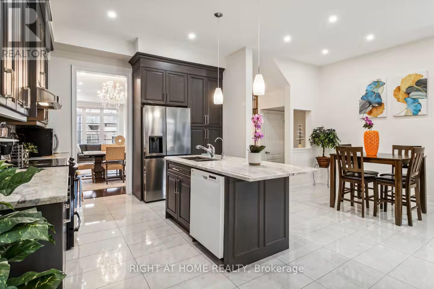 244 Paradelle Drive, Richmond Hill, Ontario  L4E 0E4 - Photo 17 - N12727686