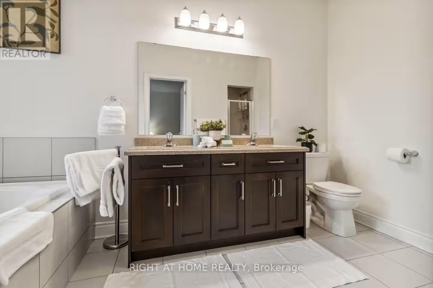 244 Paradelle Drive, Richmond Hill, Ontario  L4E 0E4 - Photo 35 - N12727686