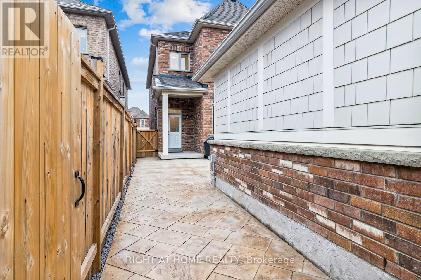 244 Paradelle Drive, Richmond Hill, Ontario  L4E 0E4 - Photo 42 - N12727686