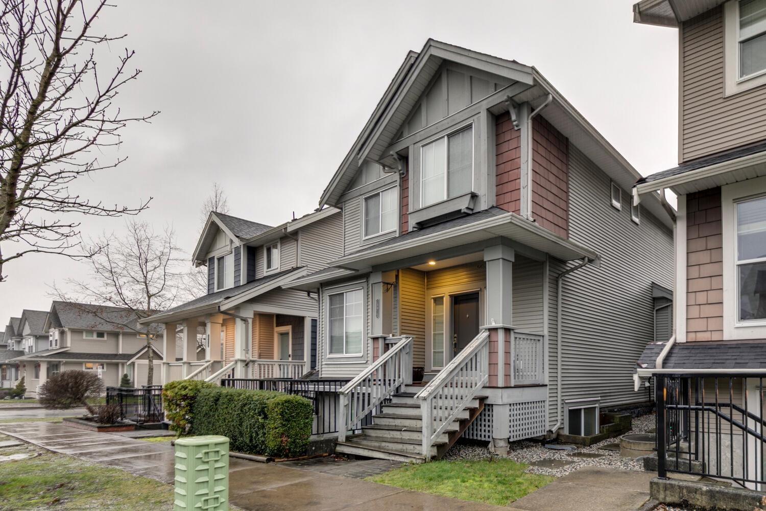 18913 67a Avenue, Surrey, British Columbia  V4N 6A1 - Photo 1 - R3084826