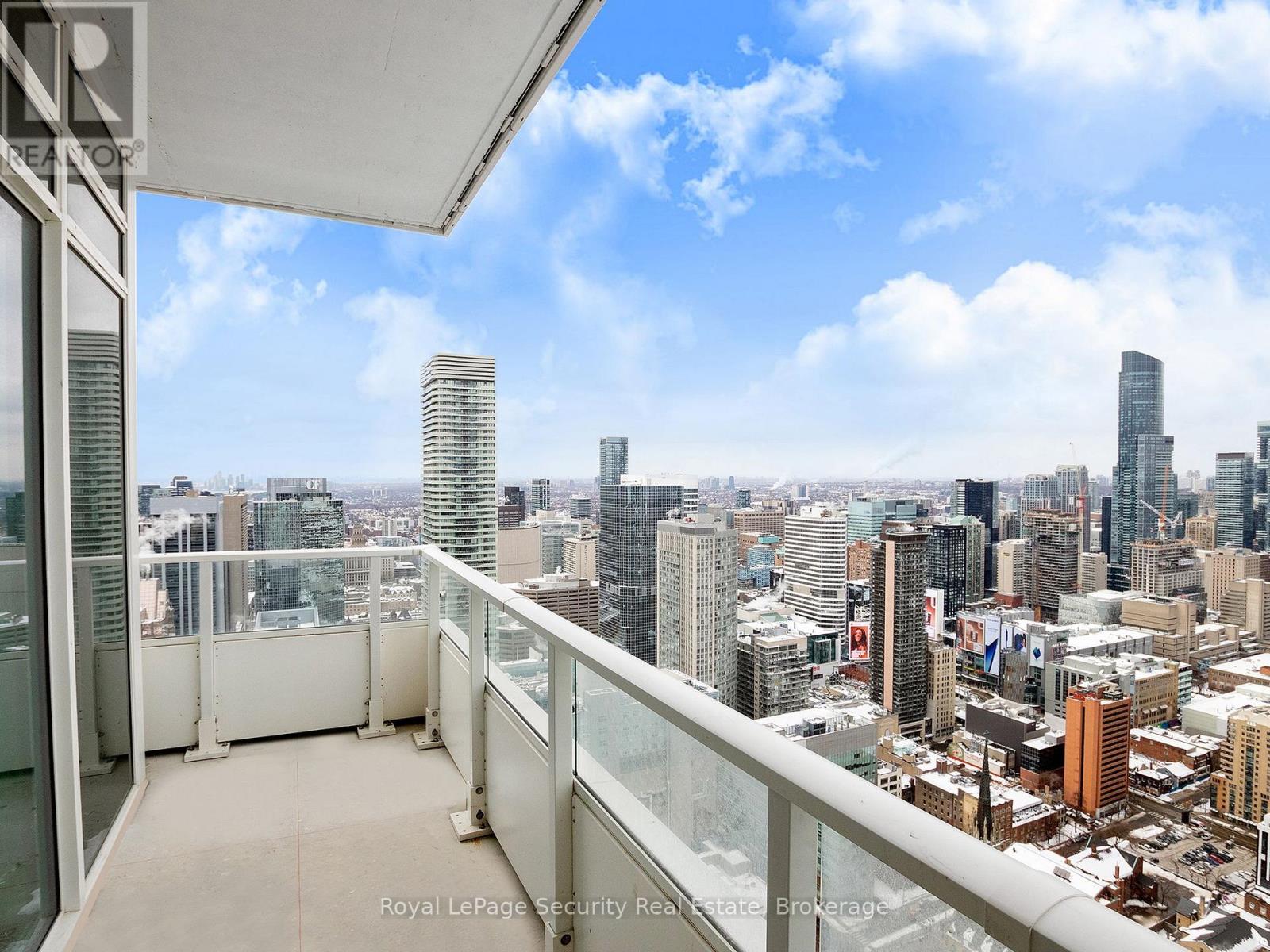 5710 - 88 Queen Street E, Toronto (Church-Yonge Corridor), Ontario  M5C 0B6 - Photo 5 - C12769794