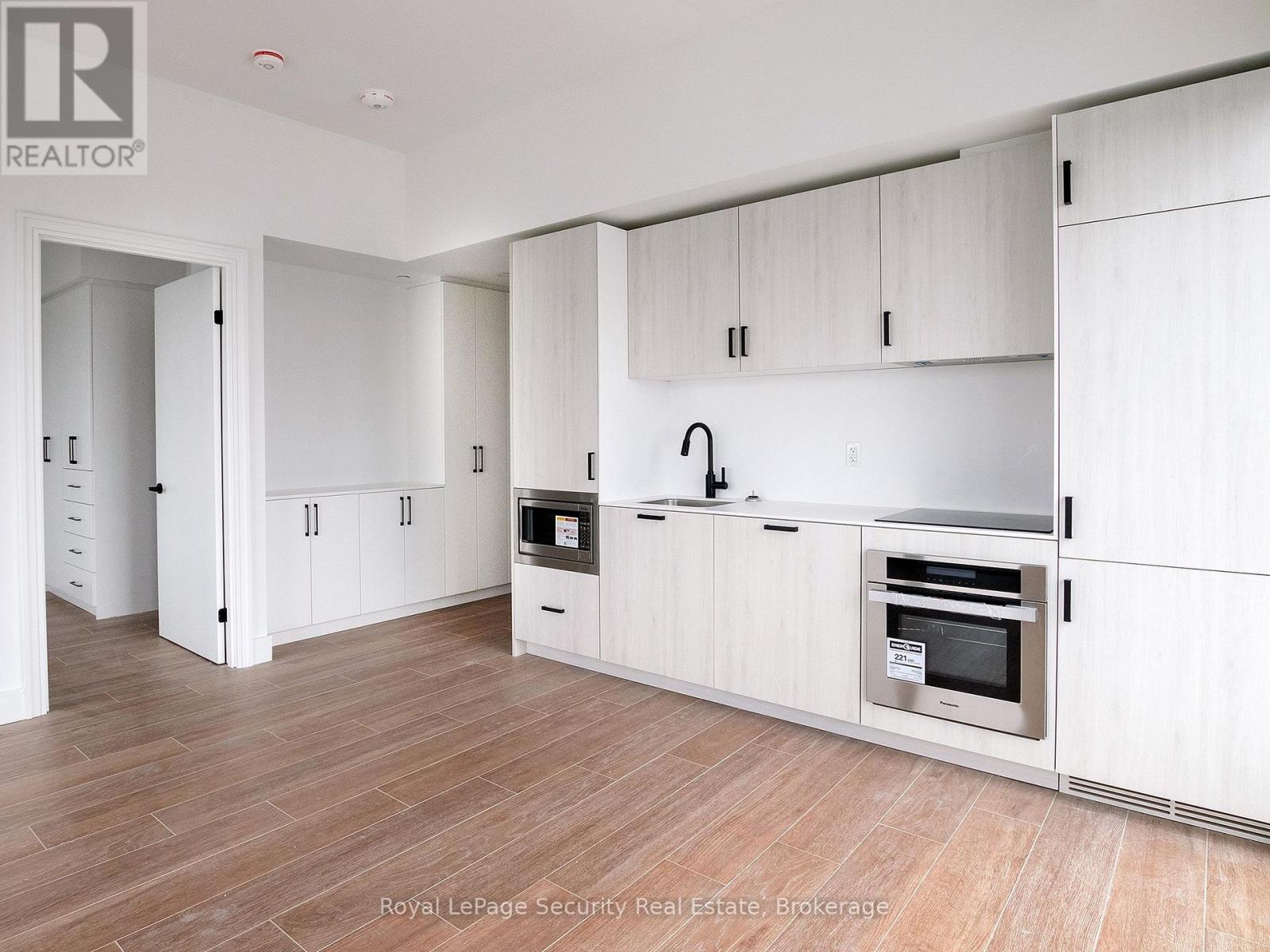 5710 - 88 Queen Street E, Toronto (Church-Yonge Corridor), Ontario  M5C 0B6 - Photo 7 - C12769794