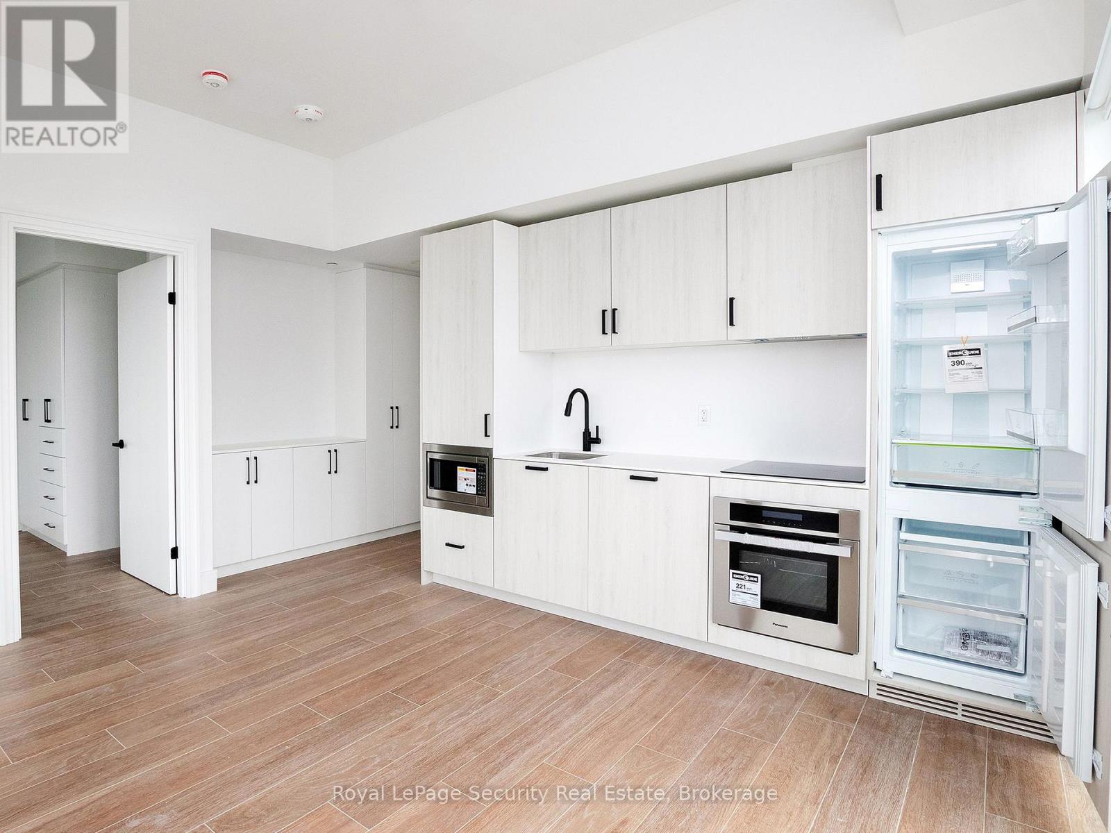 5710 - 88 Queen Street E, Toronto (Church-Yonge Corridor), Ontario  M5C 0B6 - Photo 9 - C12769794