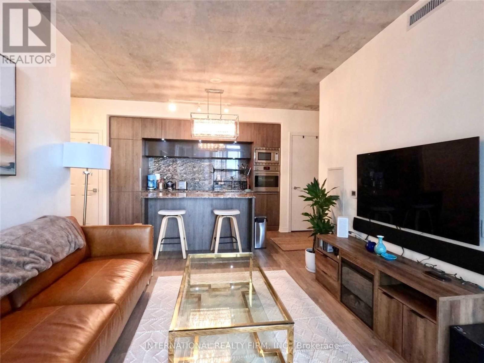 1801 - 88 Blue Jays Way, Toronto, Ontario  M5V 0L7 - Photo 2 - C12769796