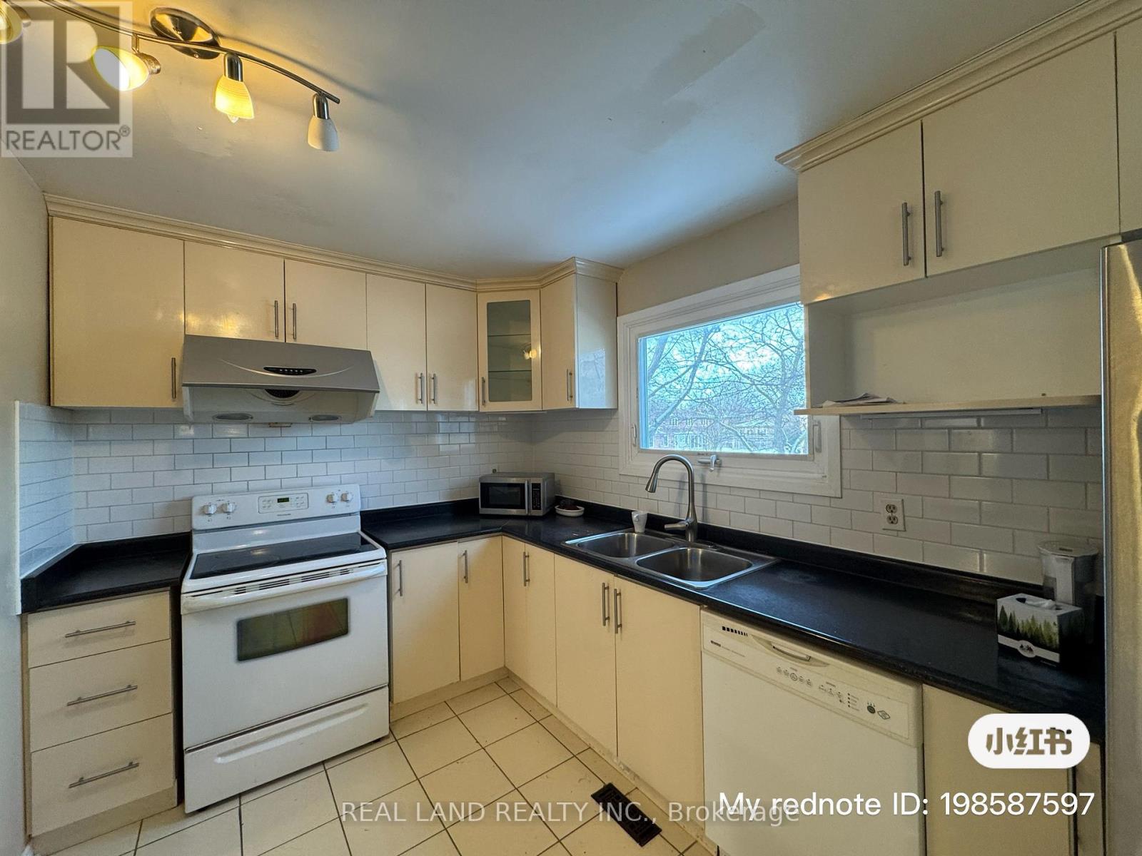 55 Snapdragon Drive, Toronto (Pleasant View), Ontario  M2J 4X5 - Photo 15 - C12769838