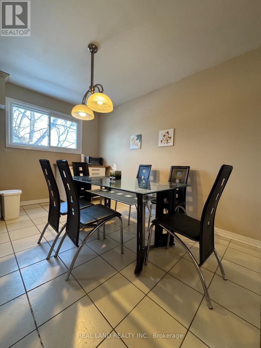 55 Snapdragon Drive, Toronto (Pleasant View), Ontario  M2J 4X5 - Photo 24 - C12769838