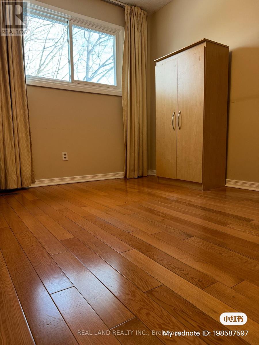 55 Snapdragon Drive, Toronto (Pleasant View), Ontario  M2J 4X5 - Photo 8 - C12769838