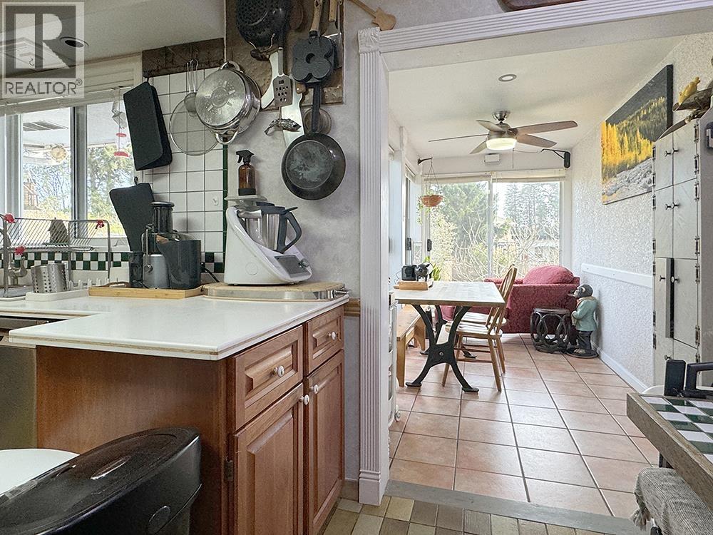 Listing Picture 9 of 40 : 8140 LUCAS ROAD, Richmond / 烈治文 - 魯藝地產 Yvonne Lu Group - MLS Medallion Club Member