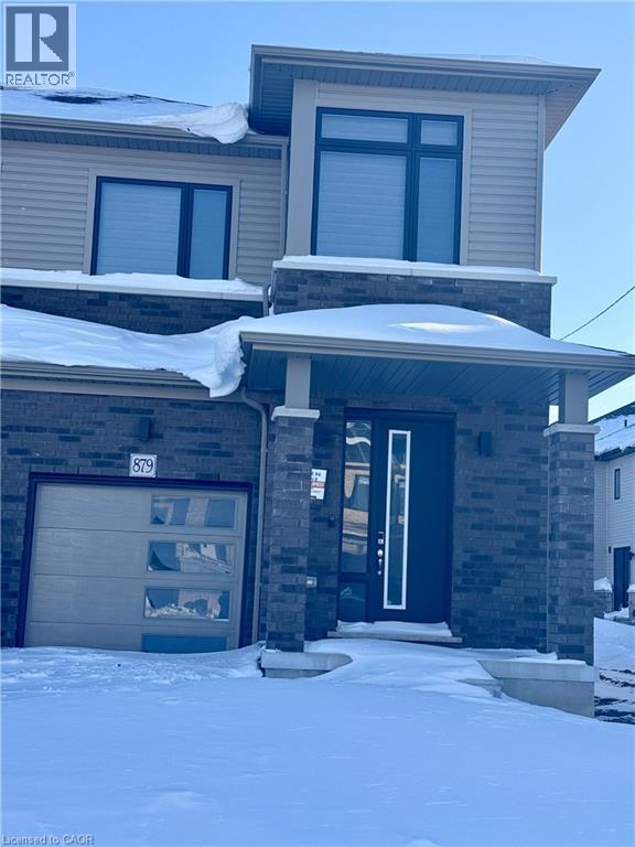 879 Douro Street, Stratford, Ontario  N5A 0E3 - Photo 2 - 40803227