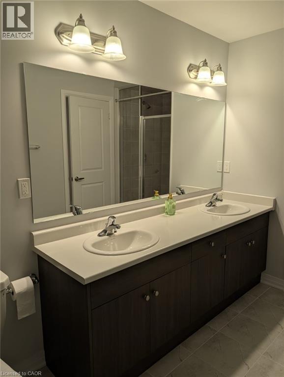 879 Douro Street, Stratford, Ontario  N5A 0E3 - Photo 10 - 40803227