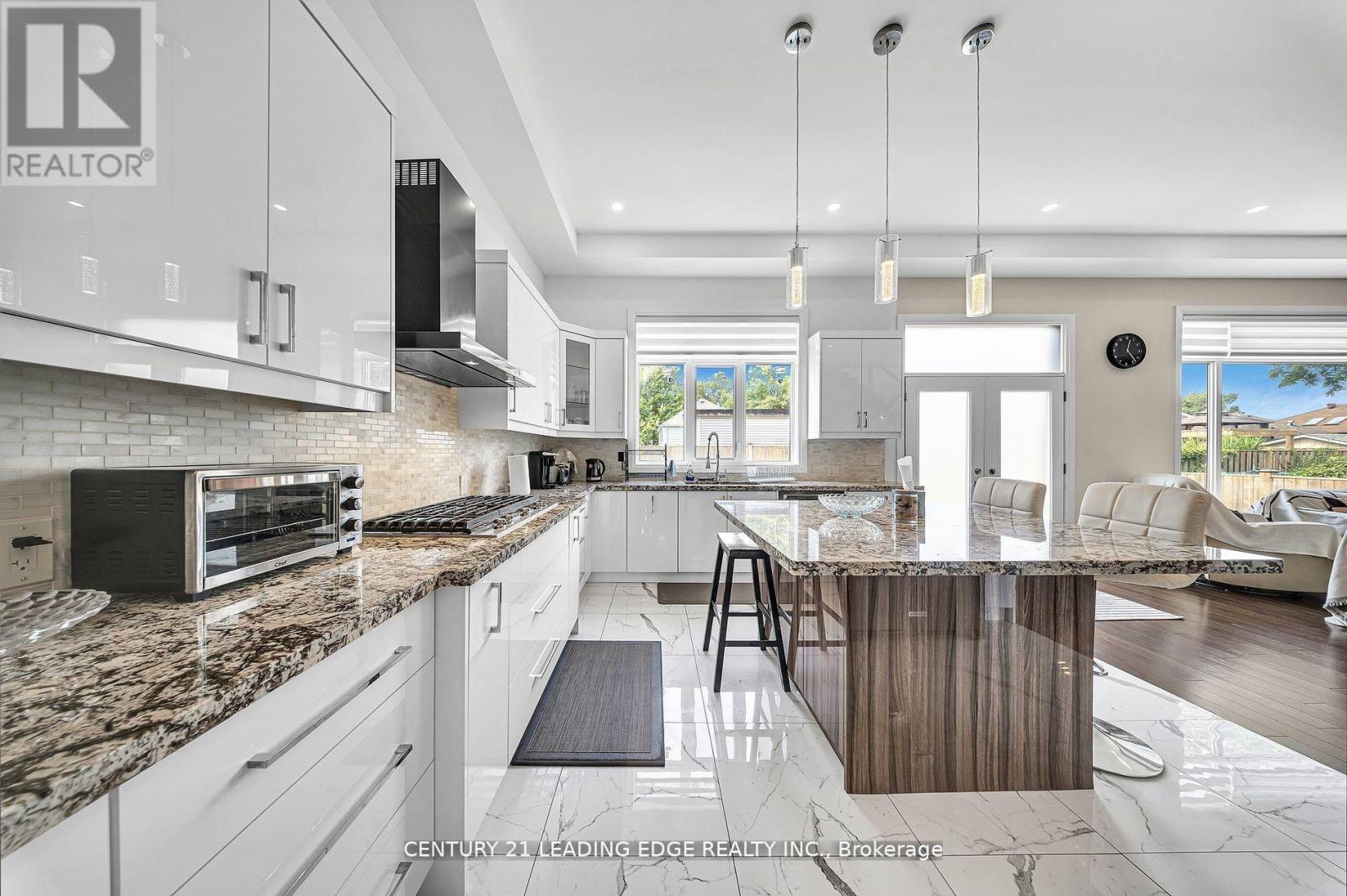 736 Hillview Crescent, Pickering (West Shore), Ontario  L1W 2S1 - Photo 12 - E12769820