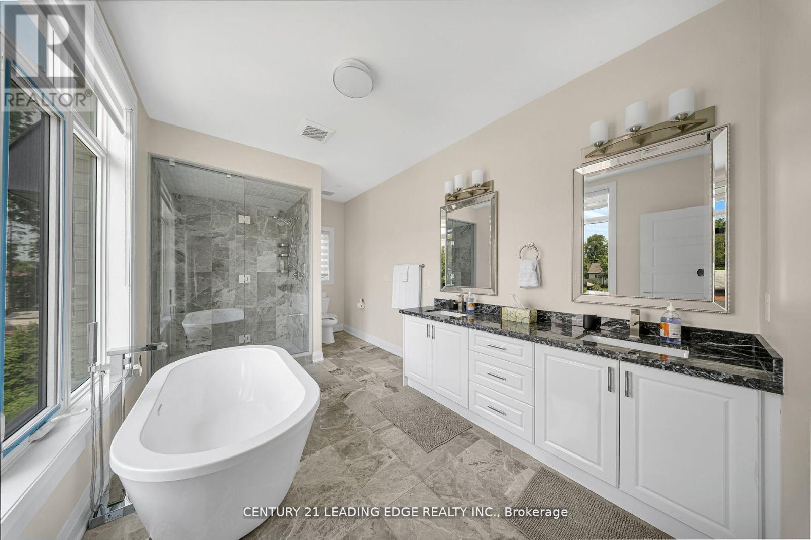 736 Hillview Crescent, Pickering (West Shore), Ontario  L1W 2S1 - Photo 19 - E12769820