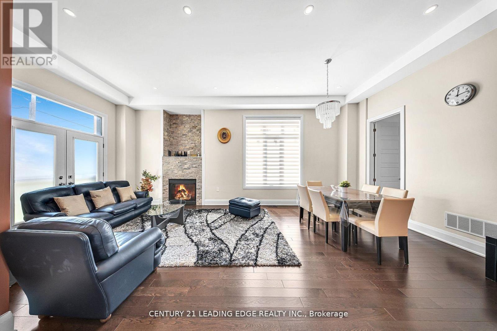 736 Hillview Crescent, Pickering (West Shore), Ontario  L1W 2S1 - Photo 5 - E12769820