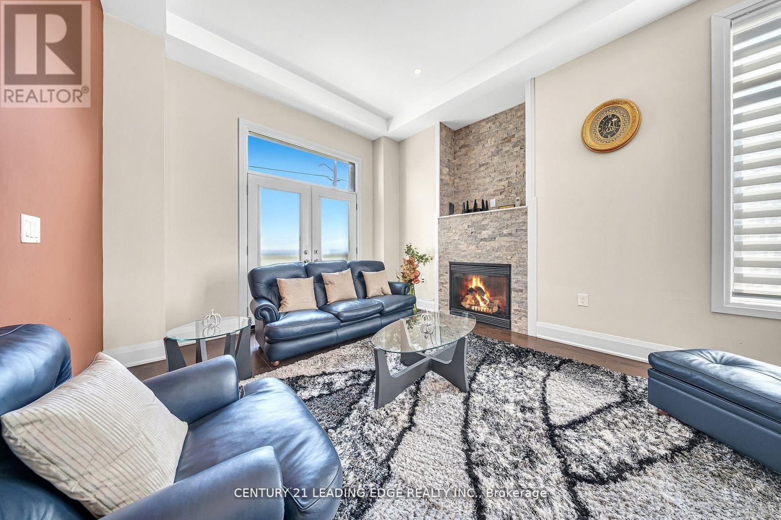 736 Hillview Crescent, Pickering (West Shore), Ontario  L1W 2S1 - Photo 6 - E12769820